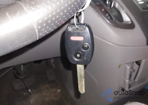 2014 Honda Odyssey Lx z USA, uszkodzony, nr VIN 5FNRL5H2XEB067764